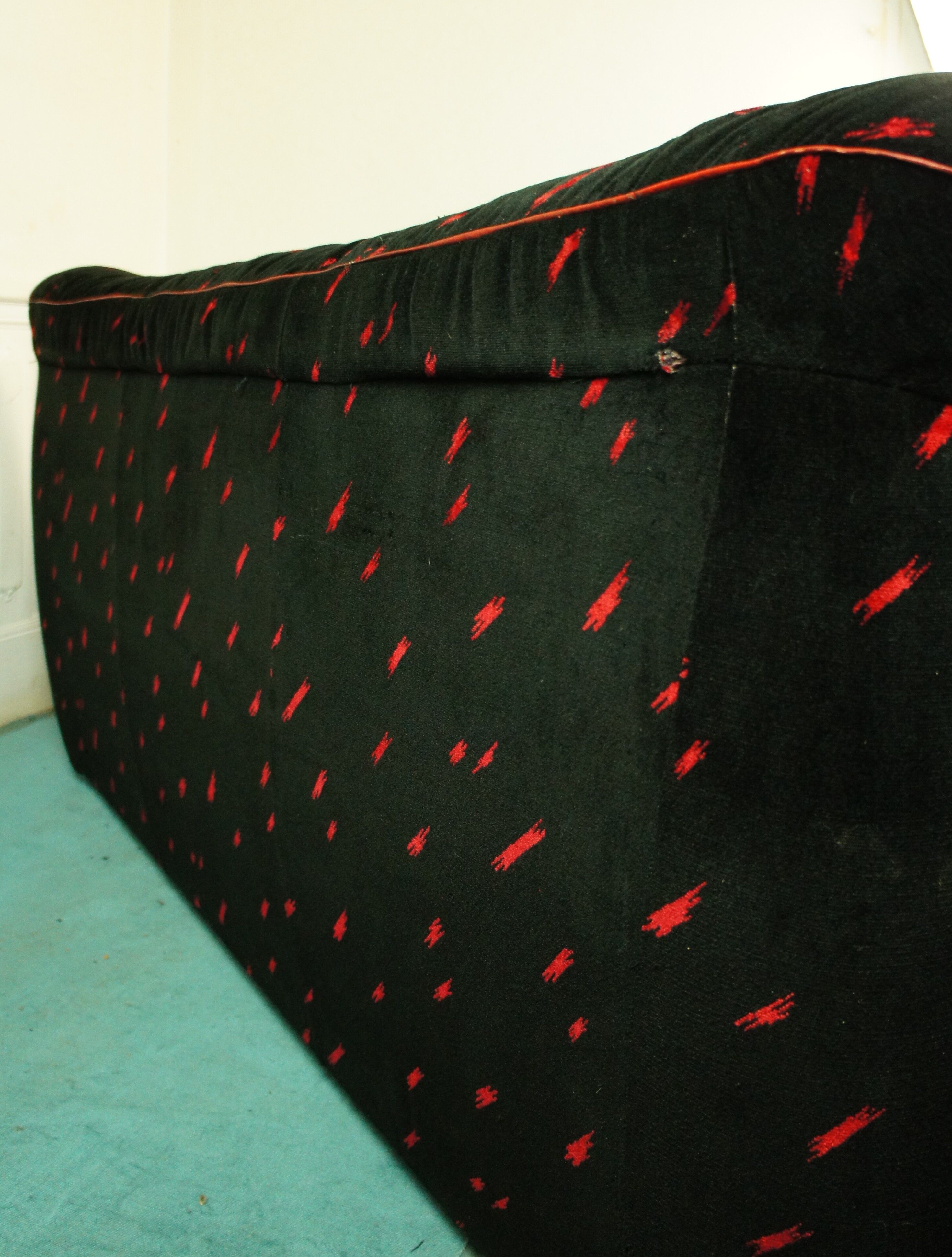 Convertible sofa in black velvet, 80s