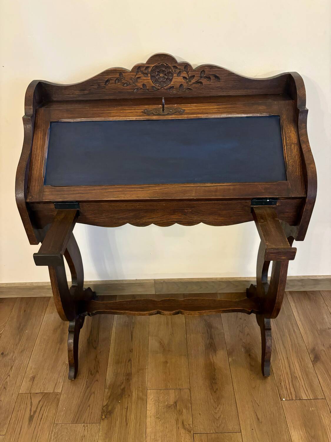 Petit secrétaire ancien