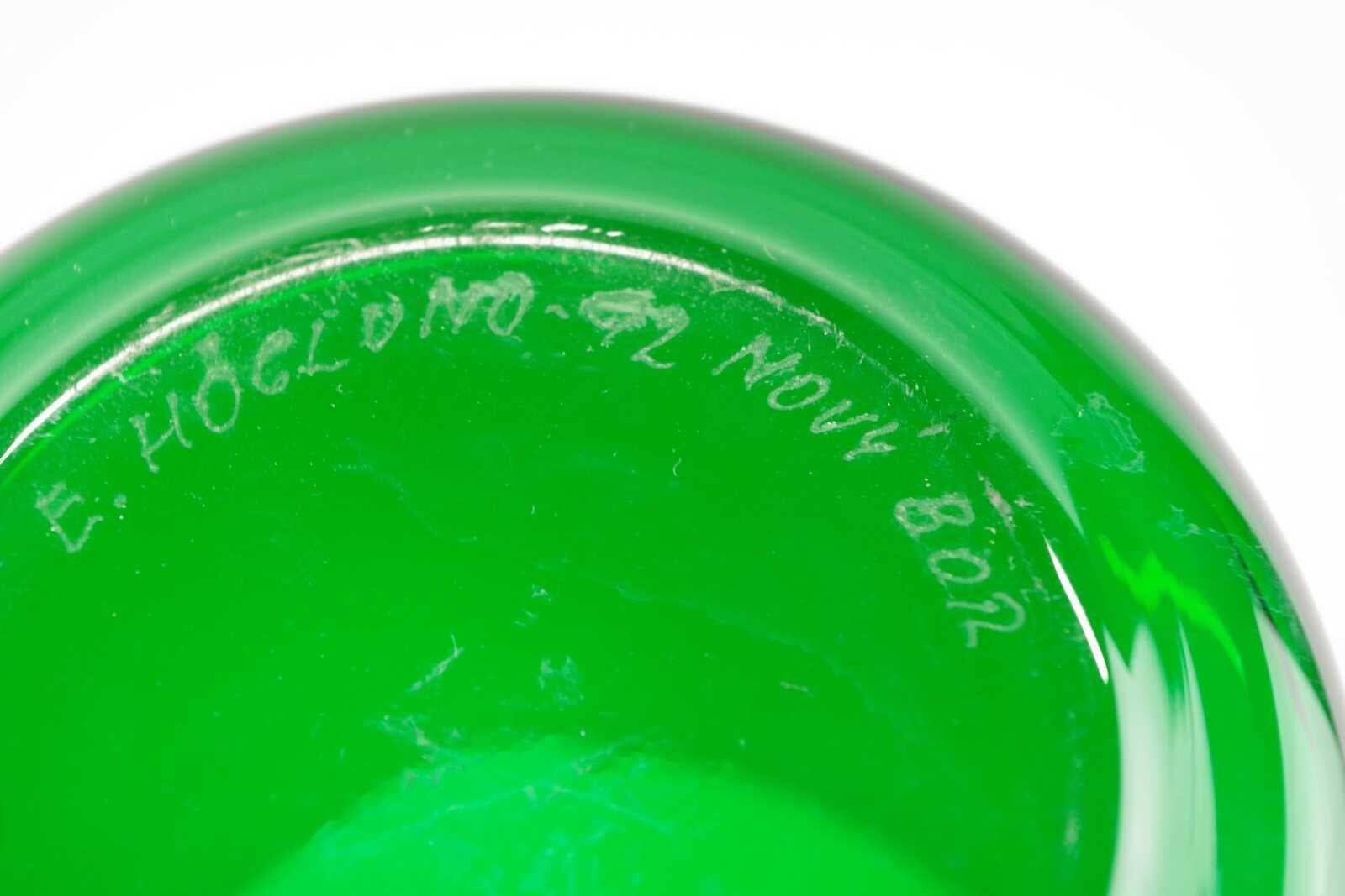 Bocal en verre fait main vert, rose et bleu avec couvercle par Erik Höglund, 1992