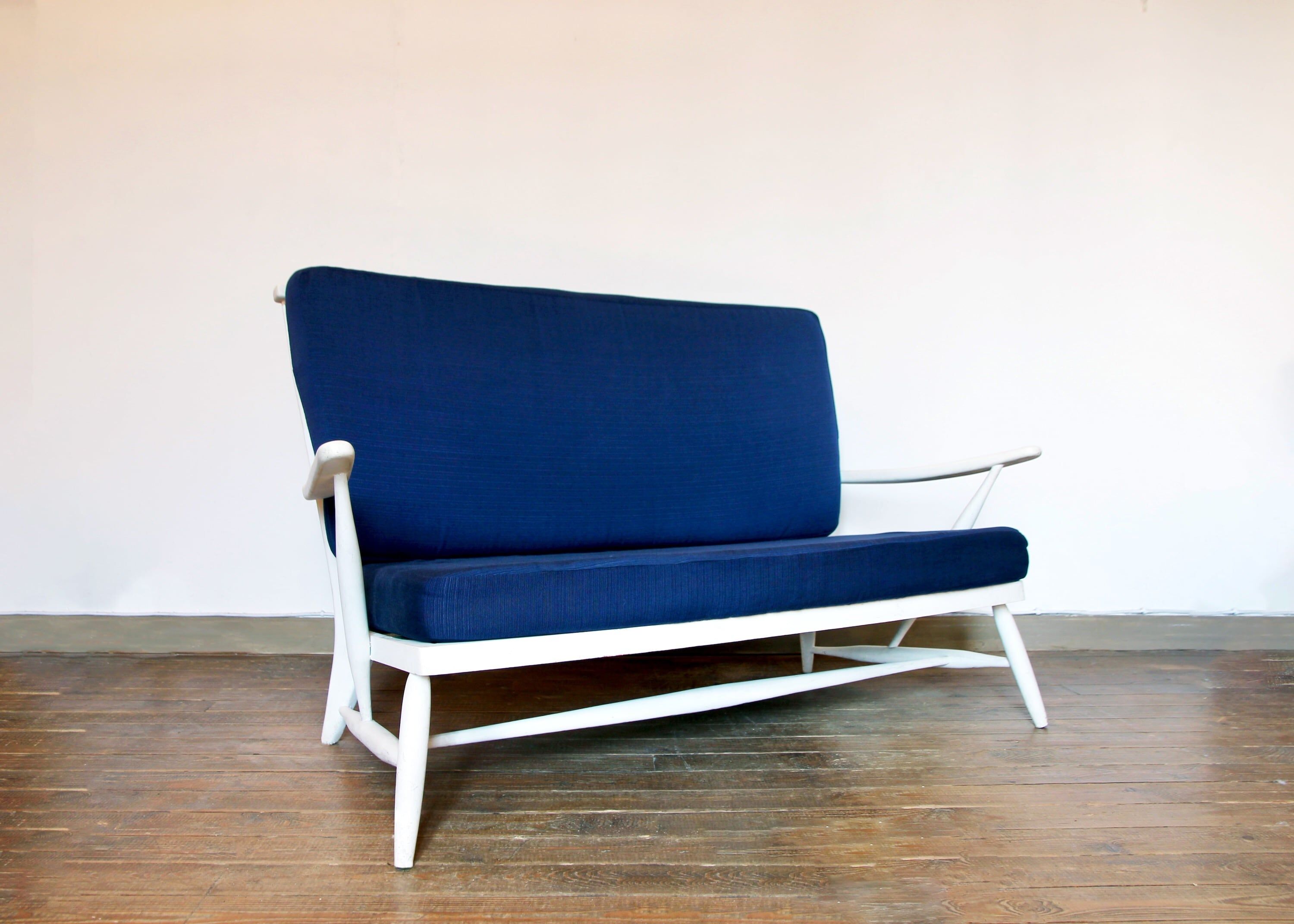 Sofa 2 place to Scandinavian lines