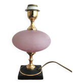 Lampe vintage en céramique laiton et boule en verre rose
