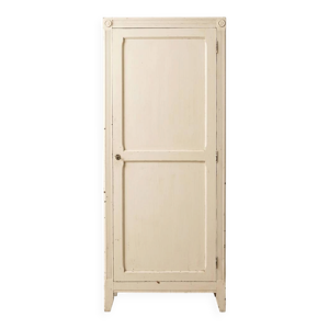 Armoire parisienne
