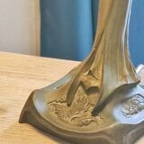 Women's statuette lamp