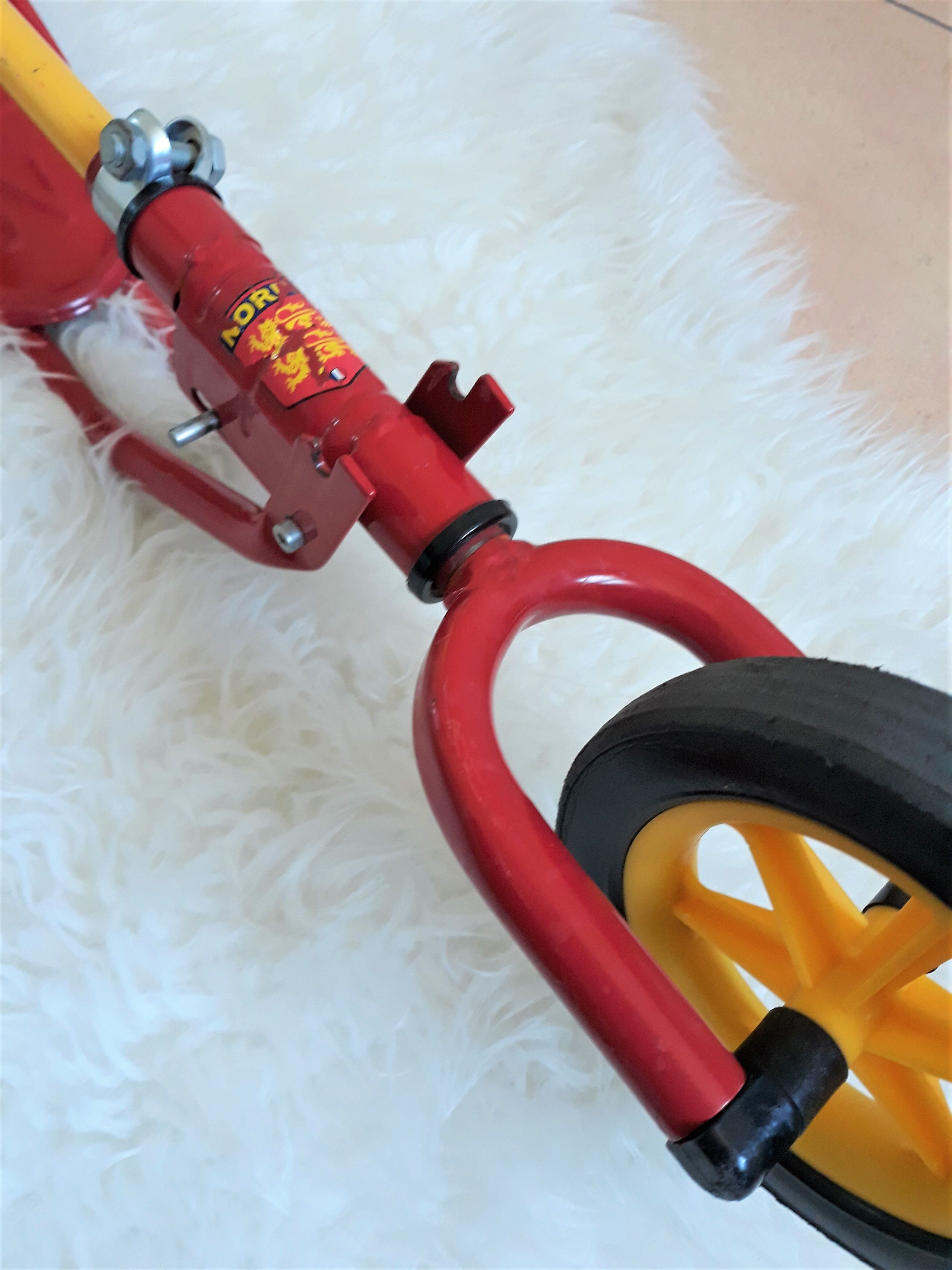 Trottinette vintage de marque Nordy
