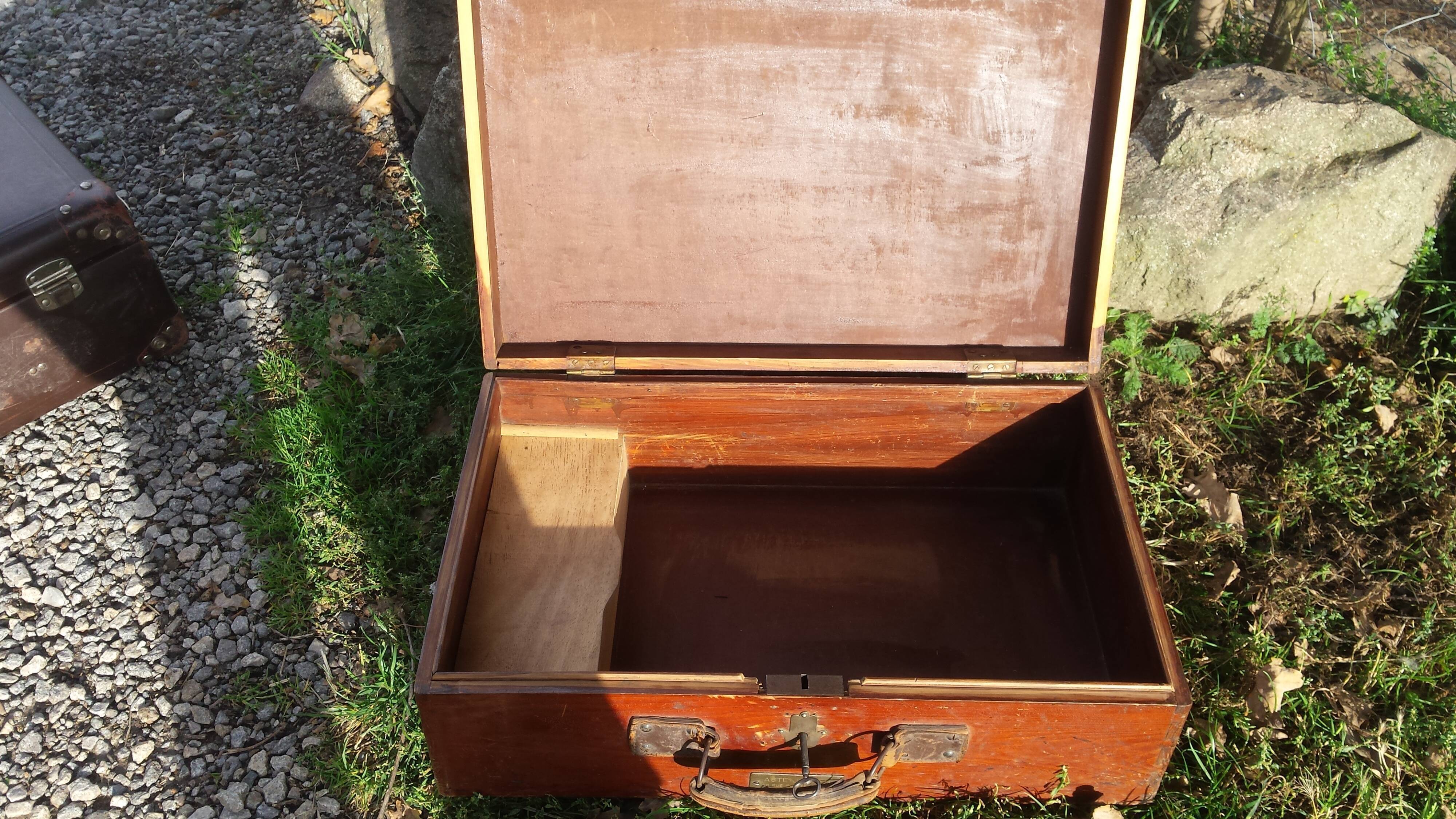 suitcase, wooden trunk