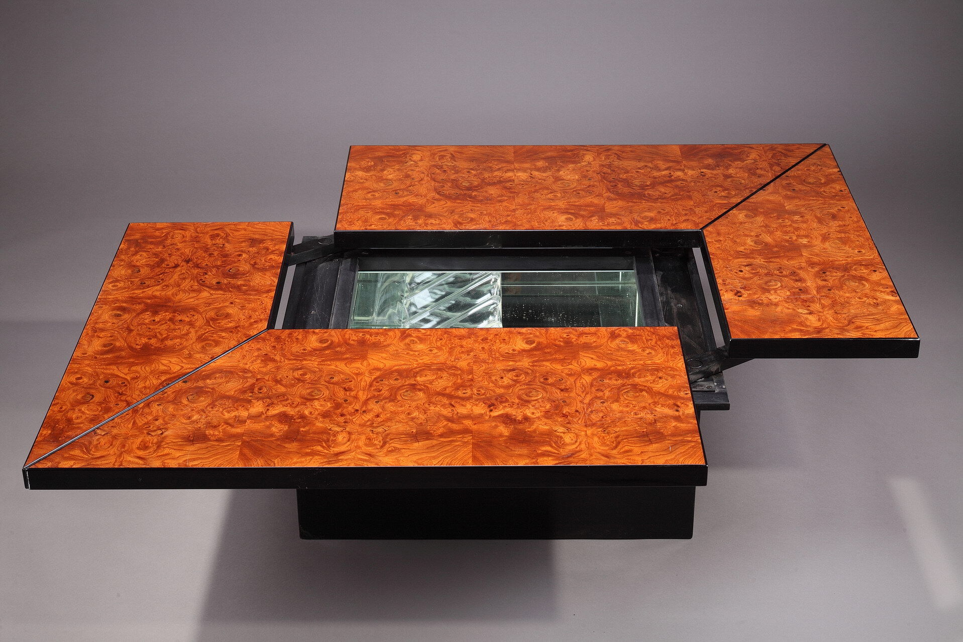 Table basse/bar design Paul Michel Selency