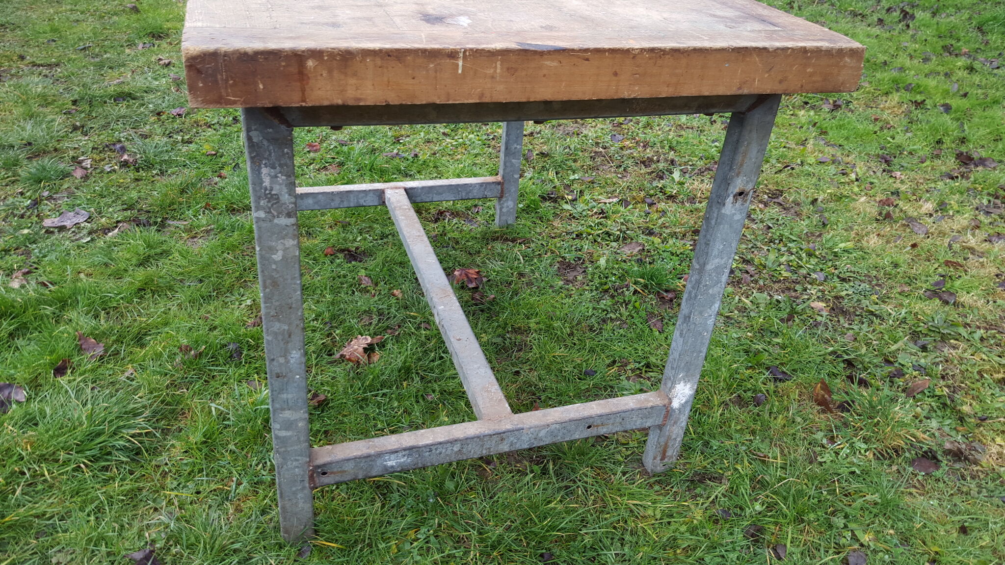 Work table, workshop, log