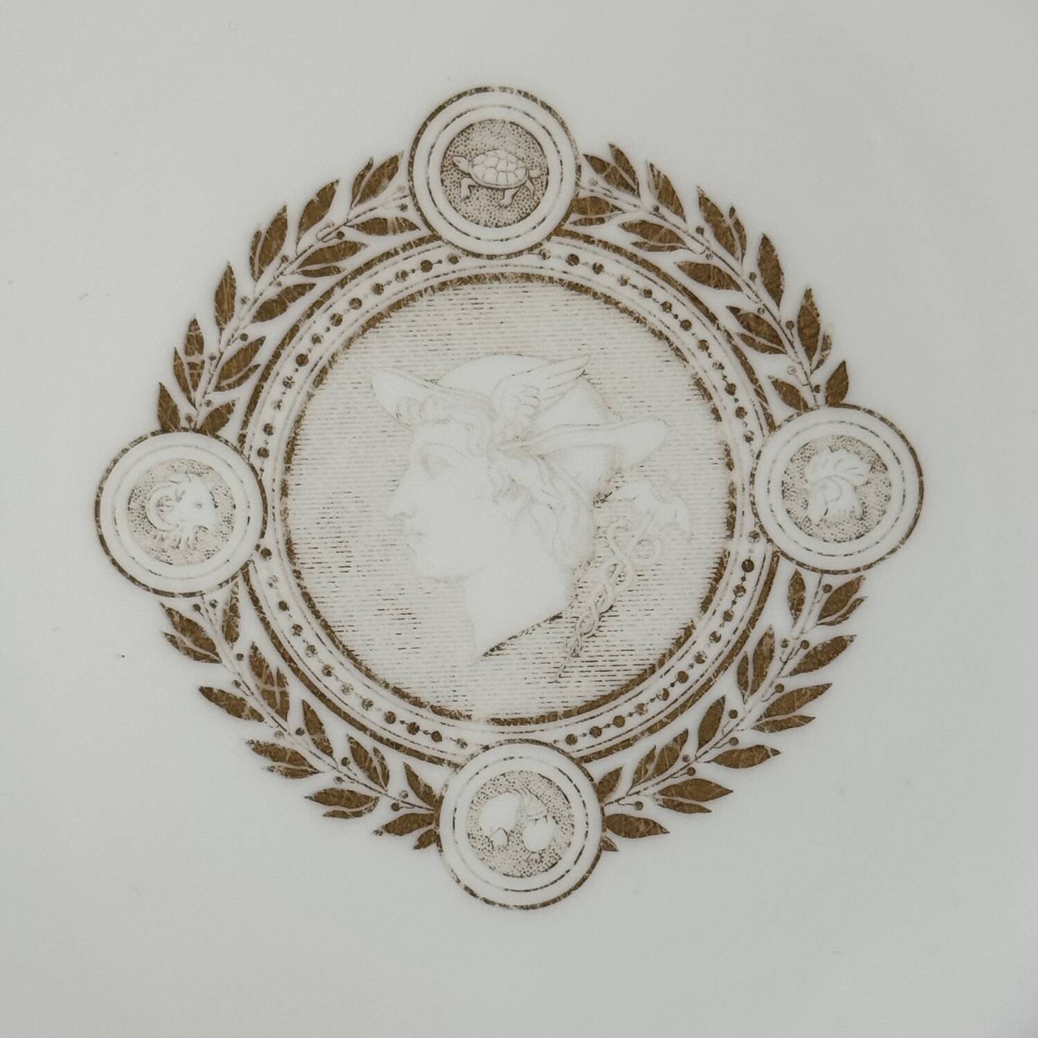 Sèvres porcelain plate | Neoclassical style | 1882-1883
