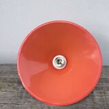 Red metal suspension