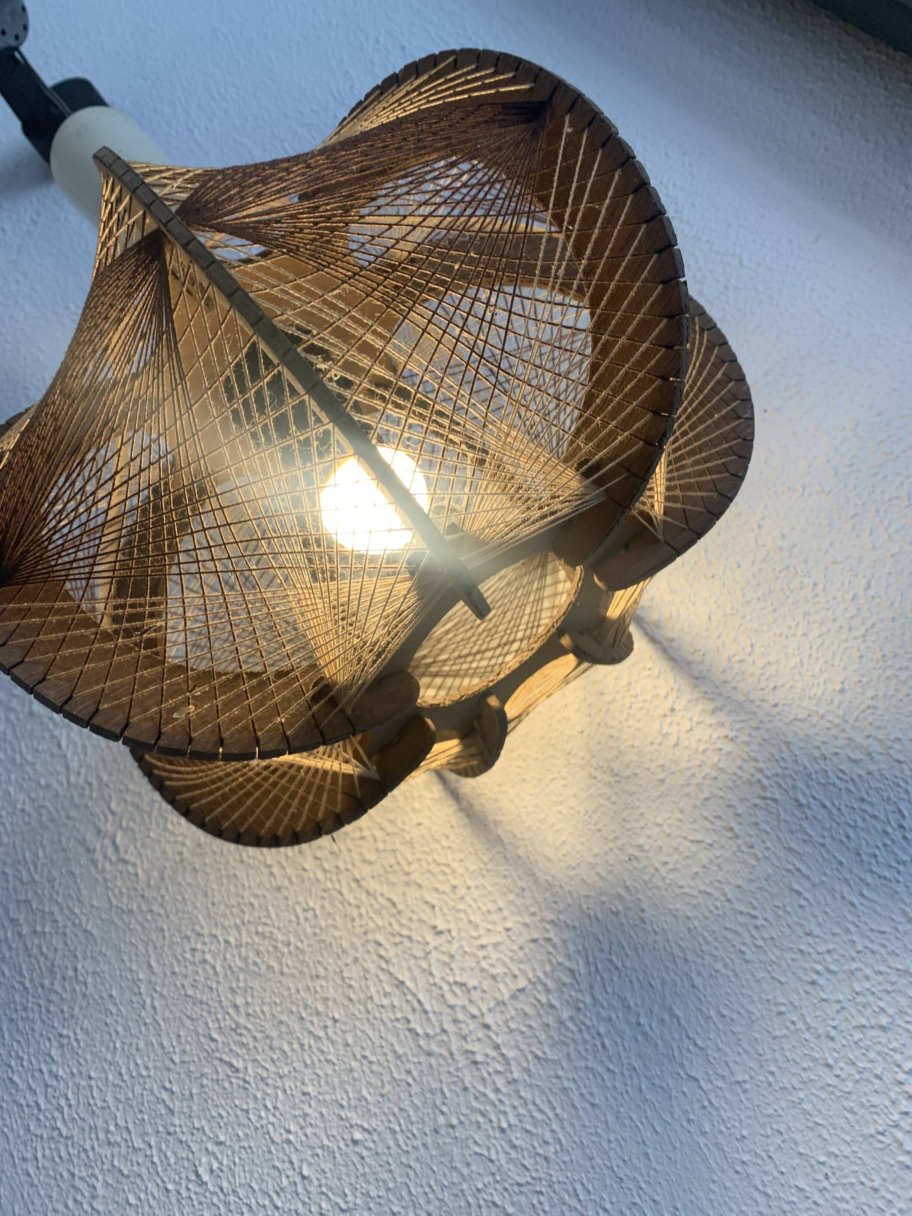 Suspension vintage 1960 scandinave lustre fil et bois - 30 x 21 cm