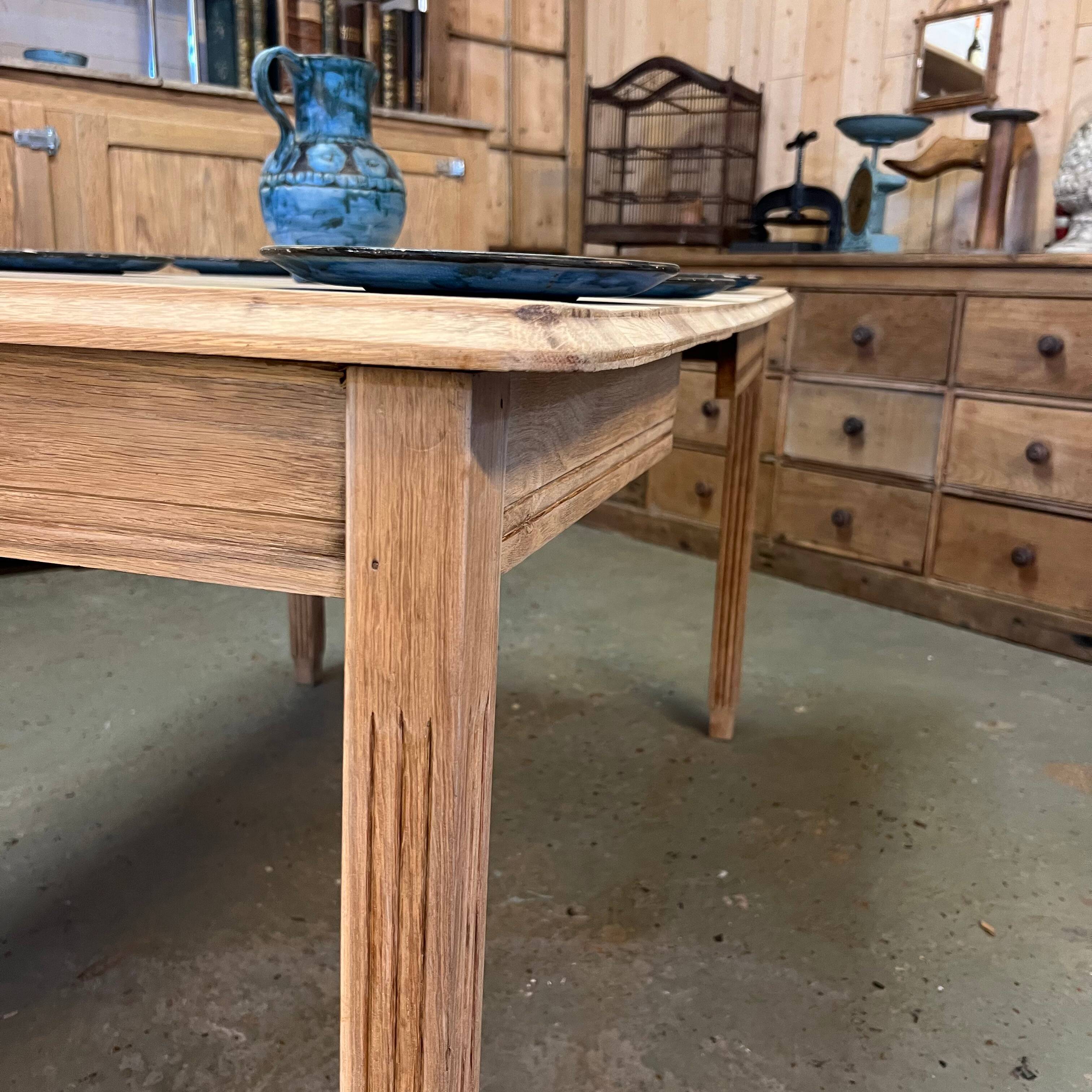 Oak table with extension 1940