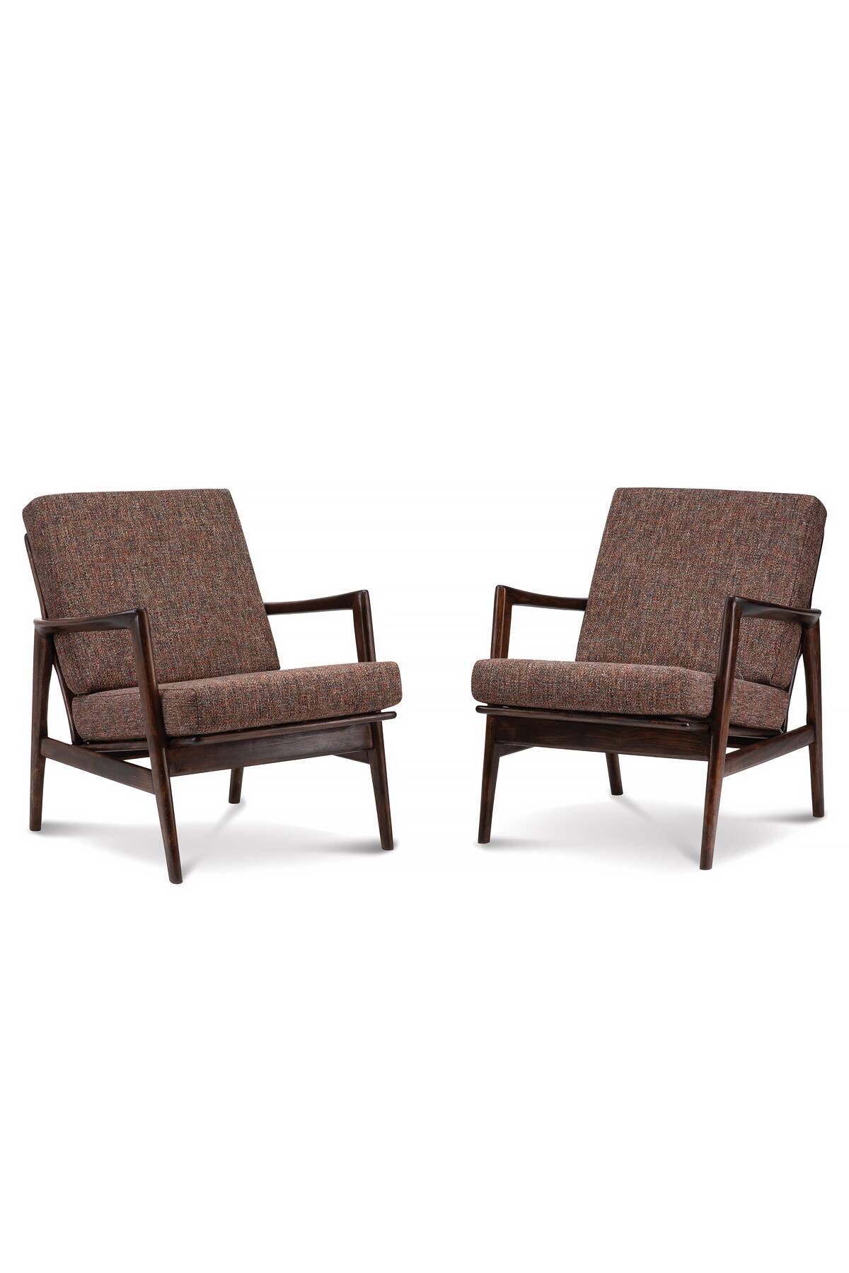 The pair of type 300-190 STEFAN armchairs