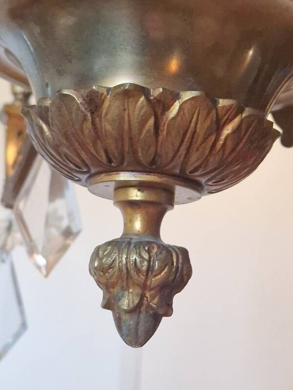 Lucien Gau, bronzier depuis 1860 - Lustre en bronze et pampilles de cristal