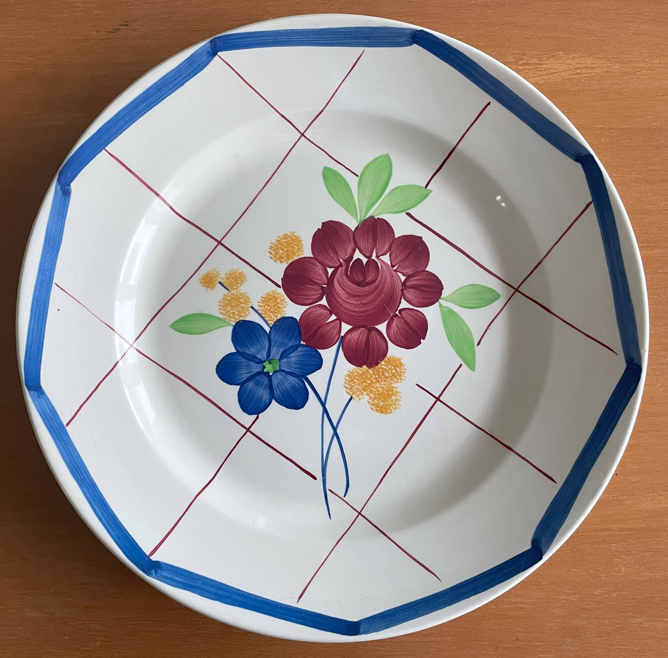 Antique serving dish in Gien earthenware