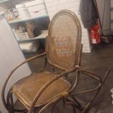 Fauteuil à bascule en rotin