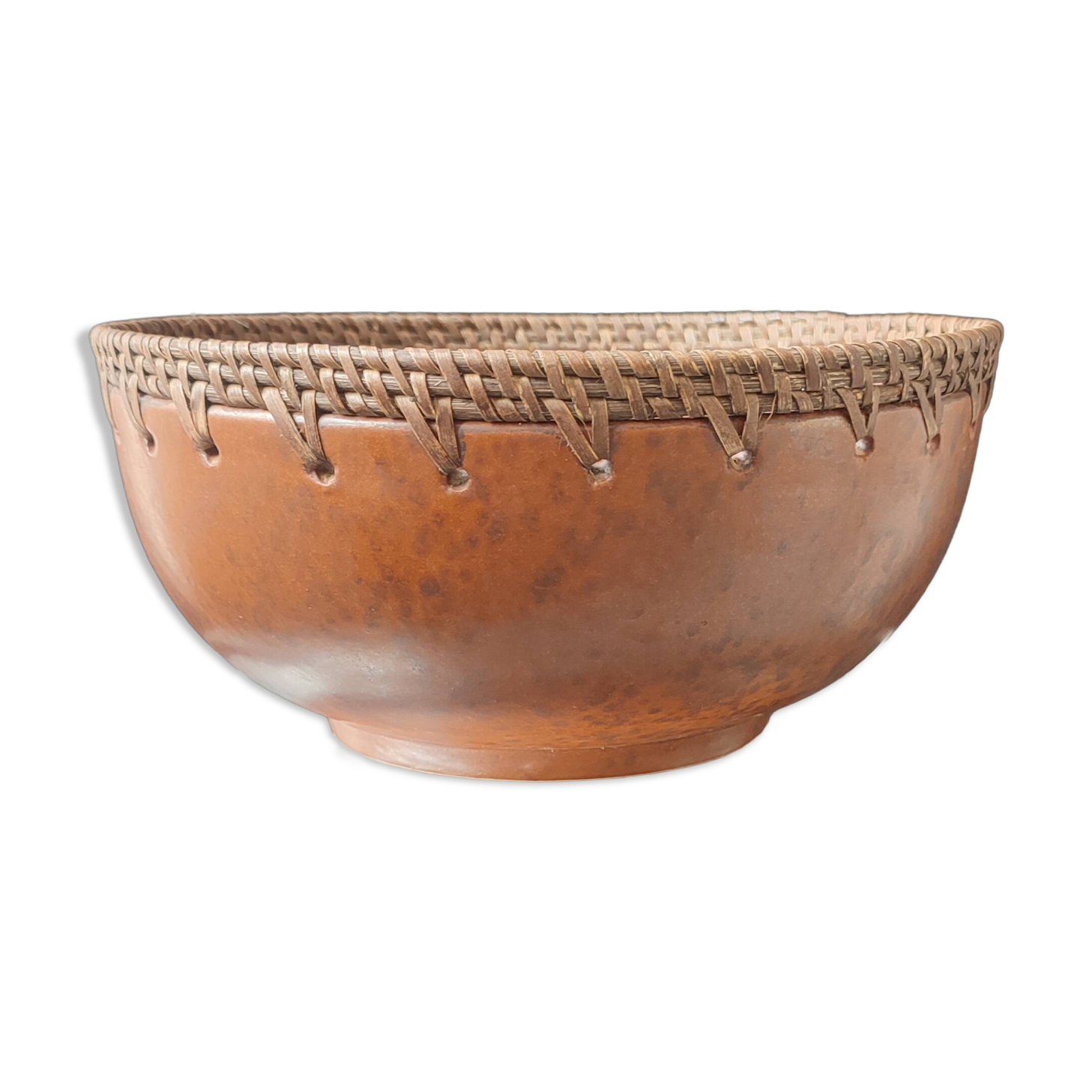 Rinjani pottery coupe Lombok Indonesia Clay and rattan