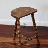 Tabouret ancien tripode en bois tourné