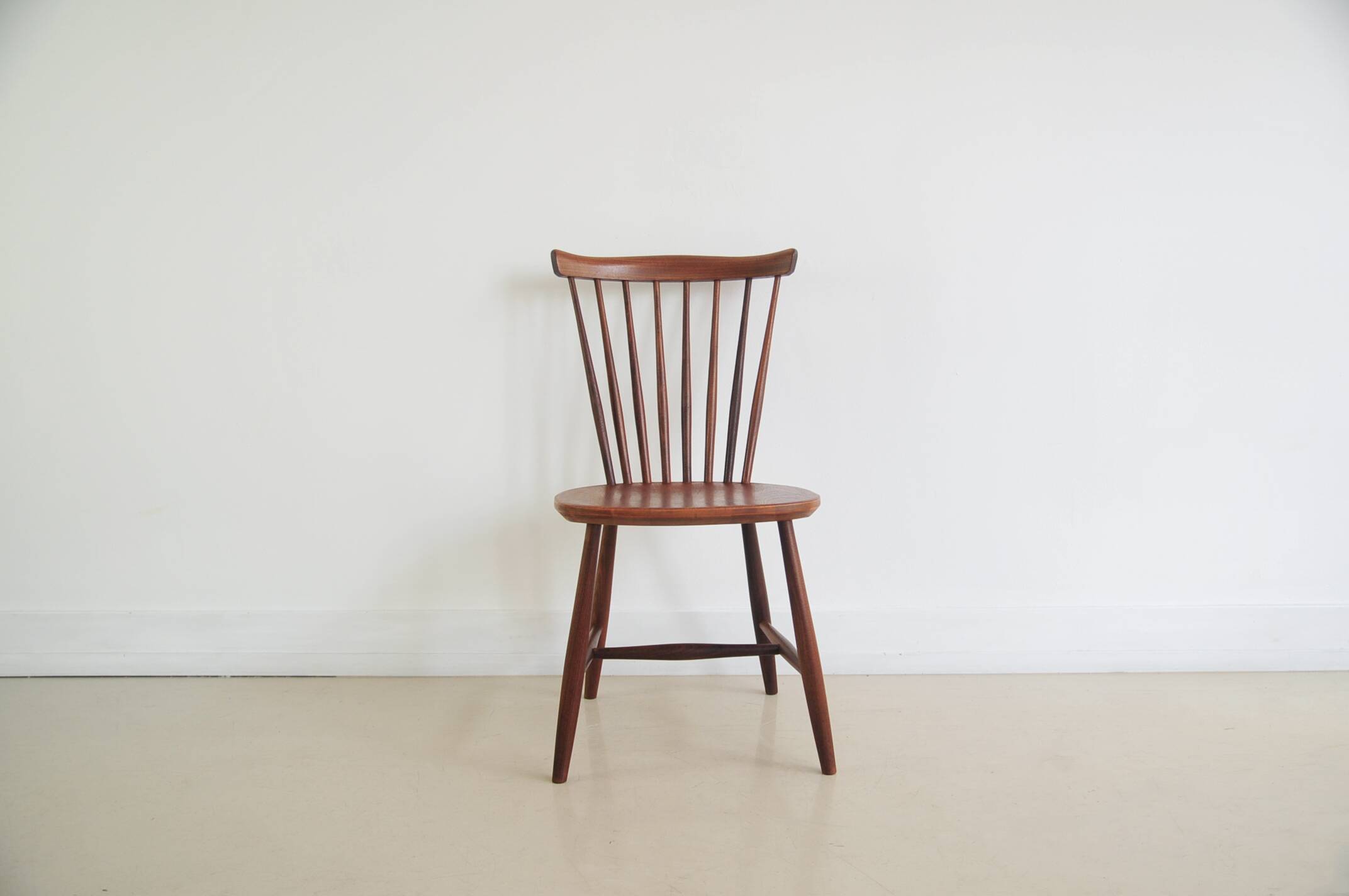 Vintage wooden spindle chair Pastoe