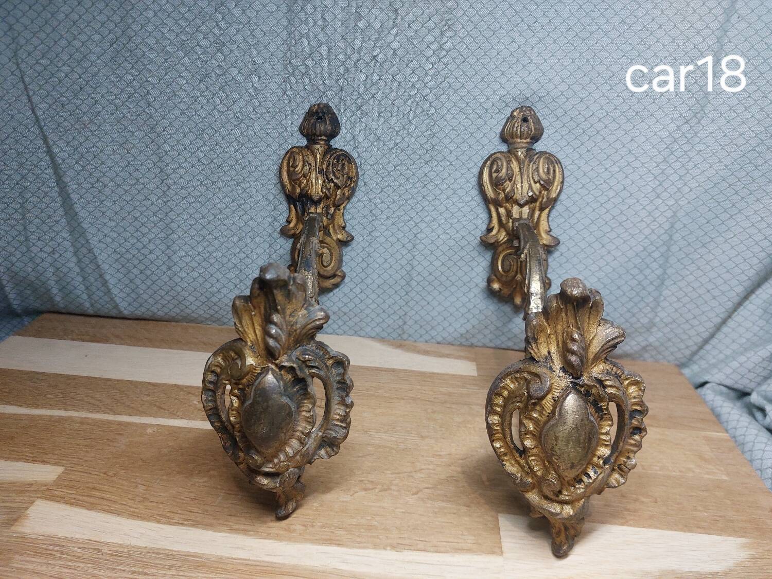 Pair of antique curtain tiebacks in Louis XV style - gilded metal - i