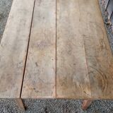 Farm table