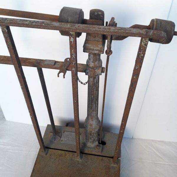 Balance à bascule romaine 1920