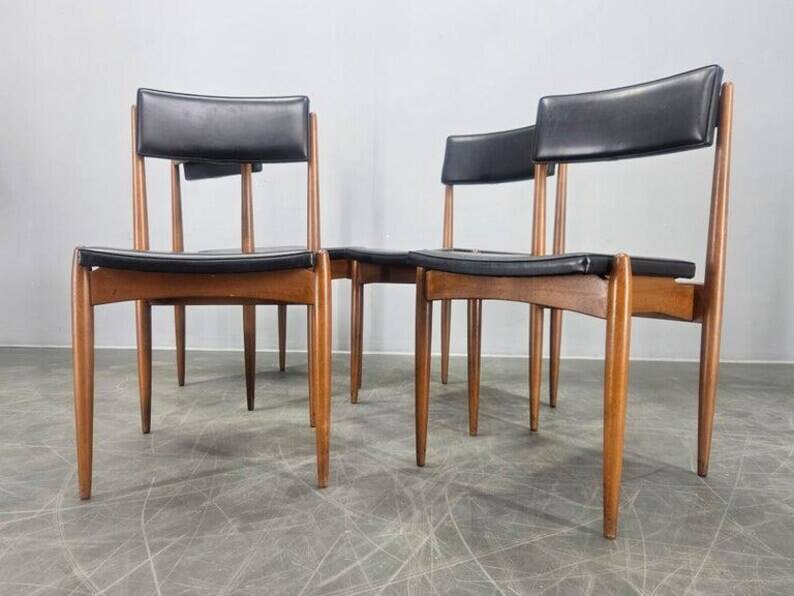 Set of Four Rare Midcentury Dining Chairs, Denmark, 1970s