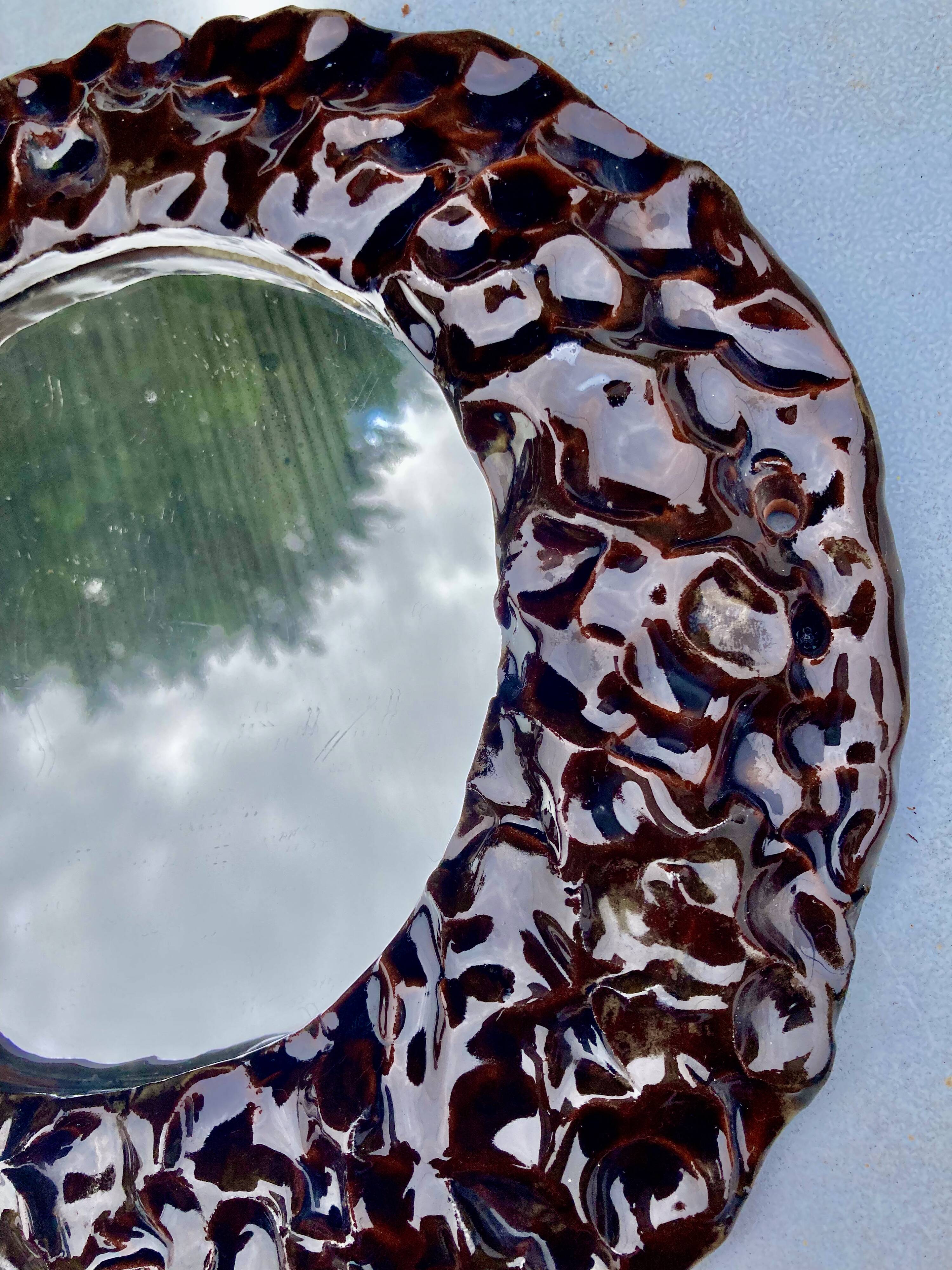 Grand miroir glace ronde en céramique artiste à identifier - 1960