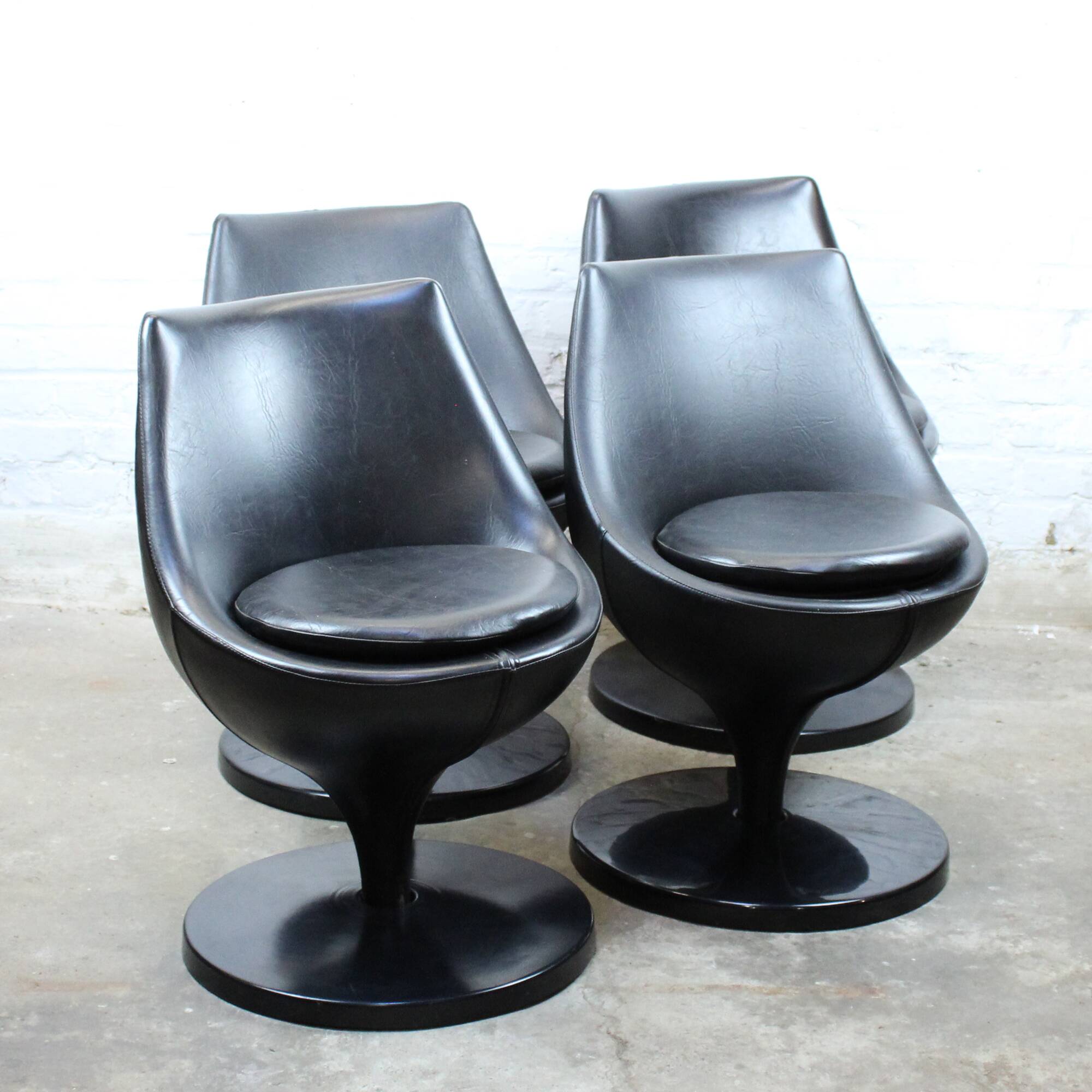 Set of 4 "Polaris" armchairs by Pierre Guariche for Meurop 1960s