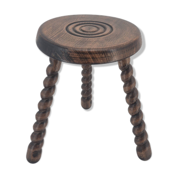 Tabouret brutaliste tripode en bois massif tourné