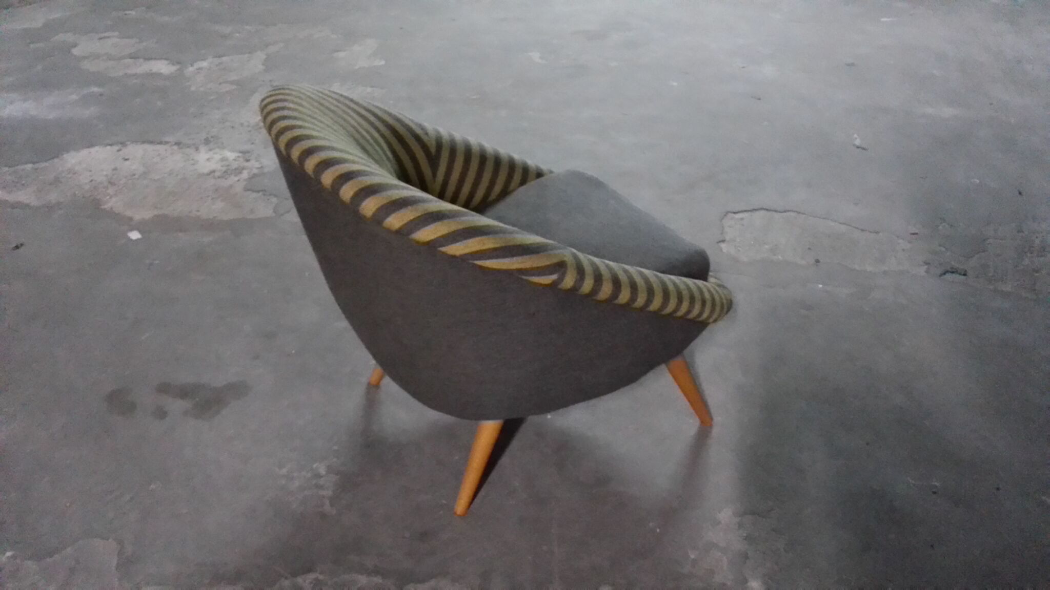 Fauteuil œuf  EGG années 50 style Jean Royere