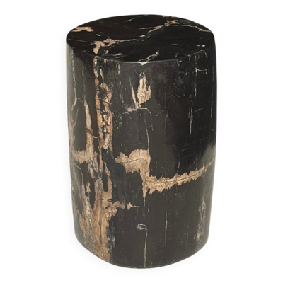 Petite table d'appoint en bois pétrifié noire stries et côté bas beige H28