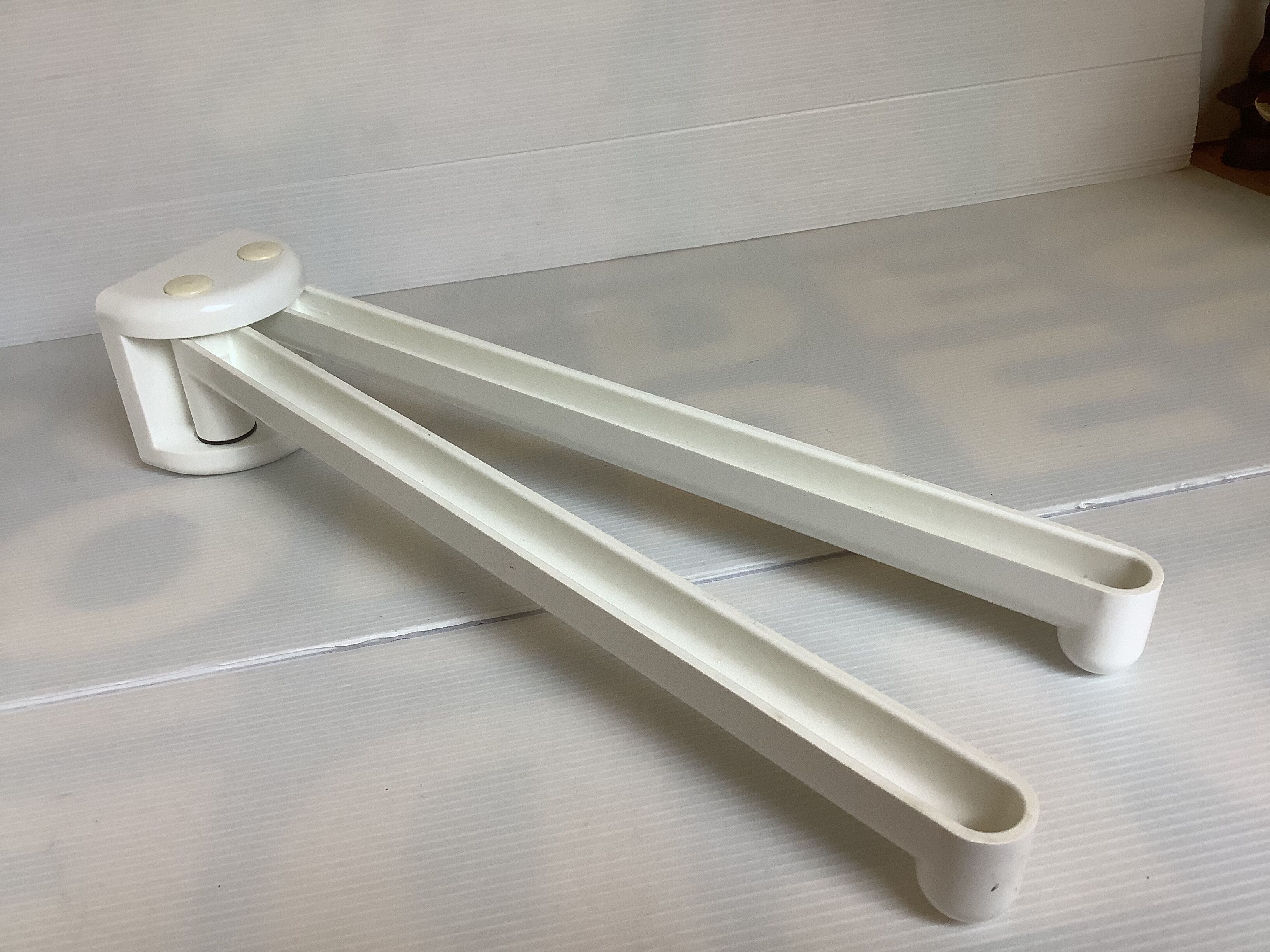 Towel rack white Space age Italy metal plastica
