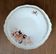 Deux plats à gâteaux en porcelaine