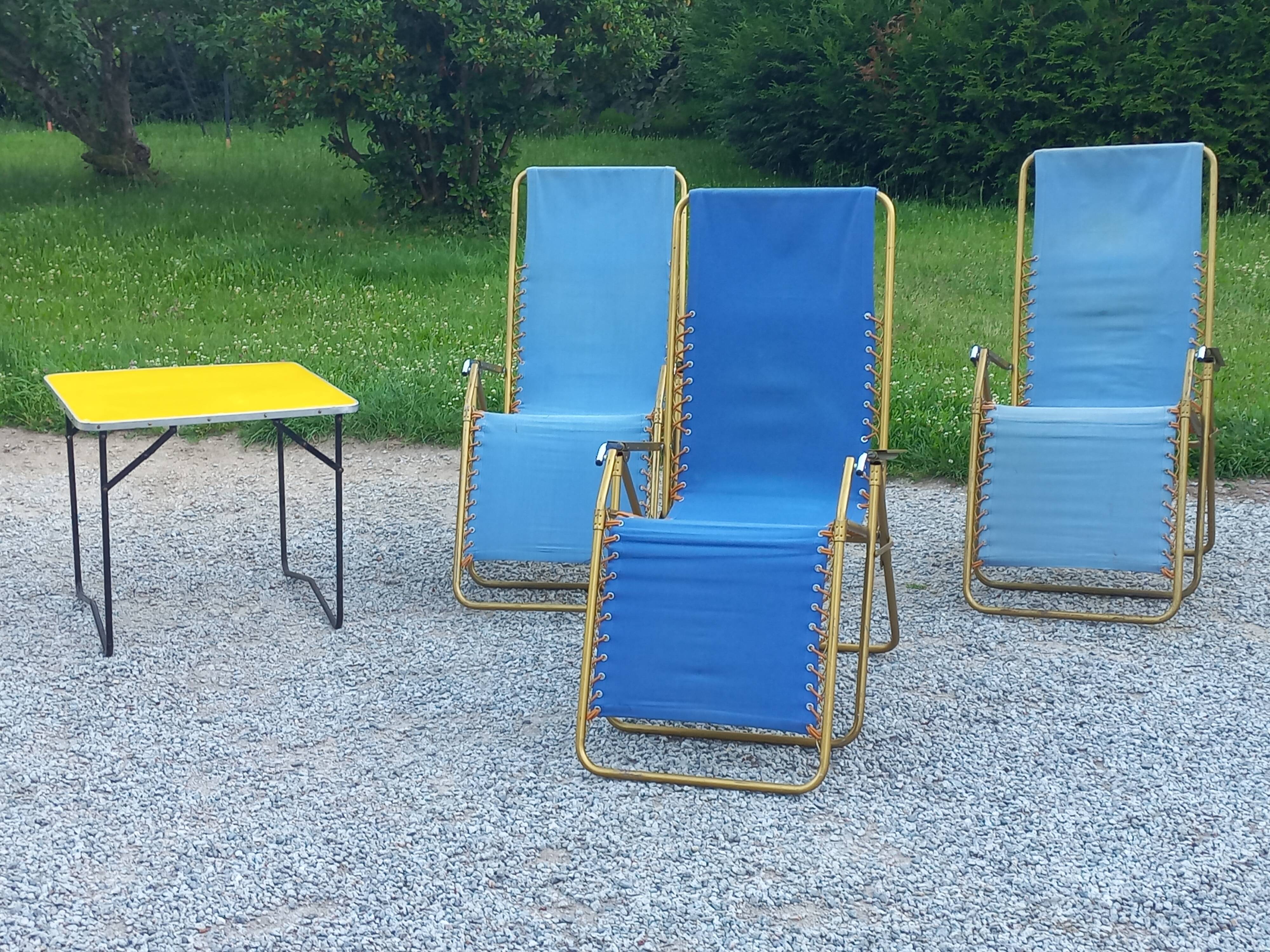 Set of 3 vintage lafuma sun loungers canvas and tubes + table