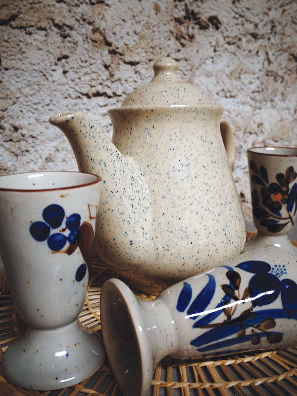 Large format ceramic teapot