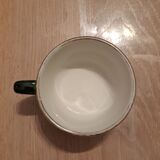 Tasses et sous tasses à café vertes et or