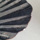 Ceramic scallop shell tray