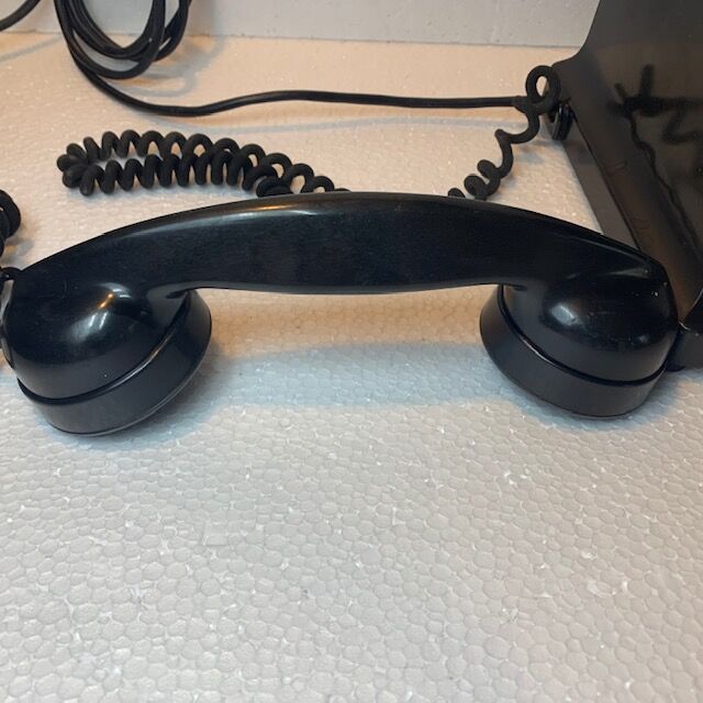 Black bakelite dial phone