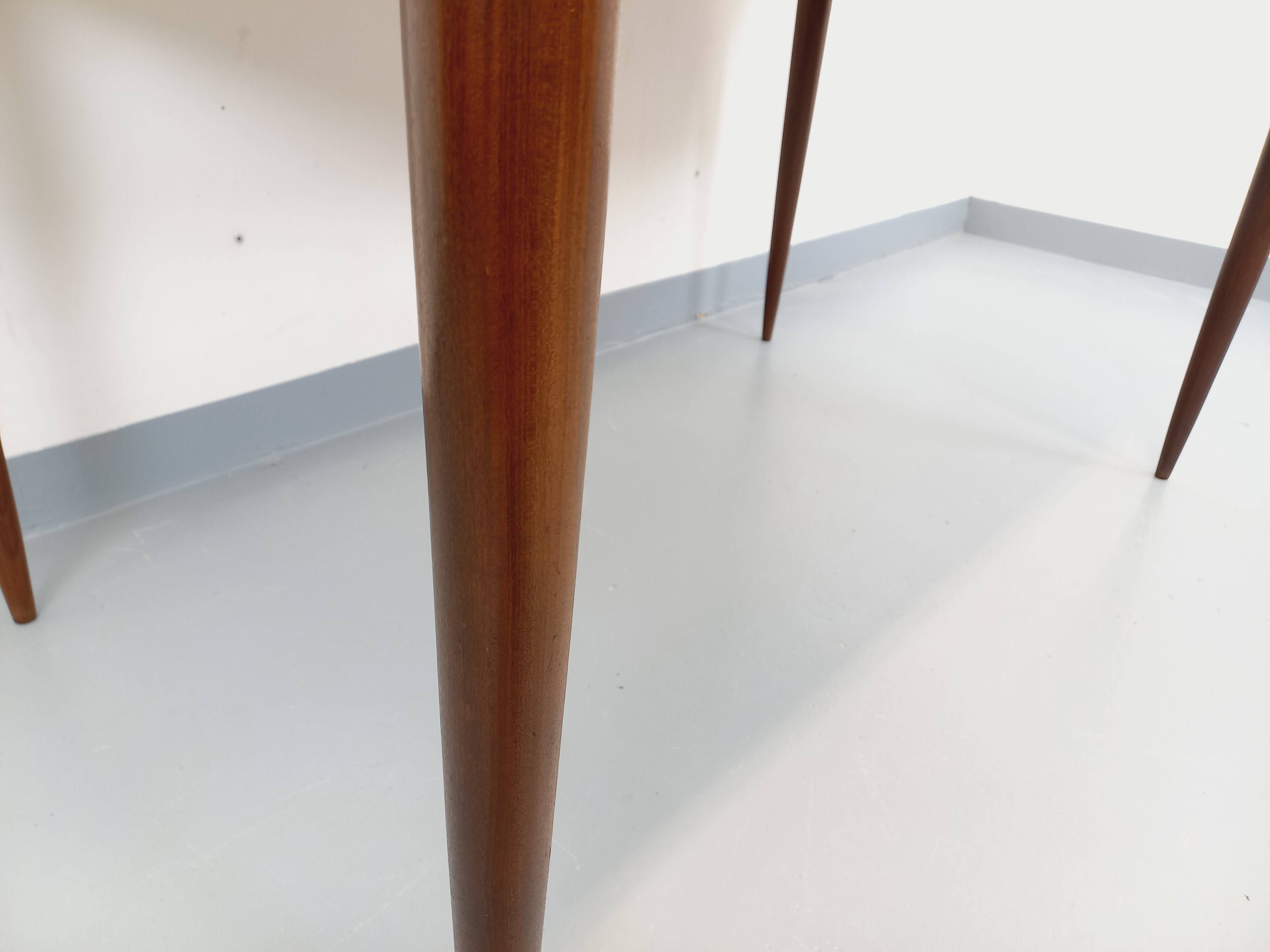 Table à manger rectangulaire style scandinave vintage des années 50 60 teck