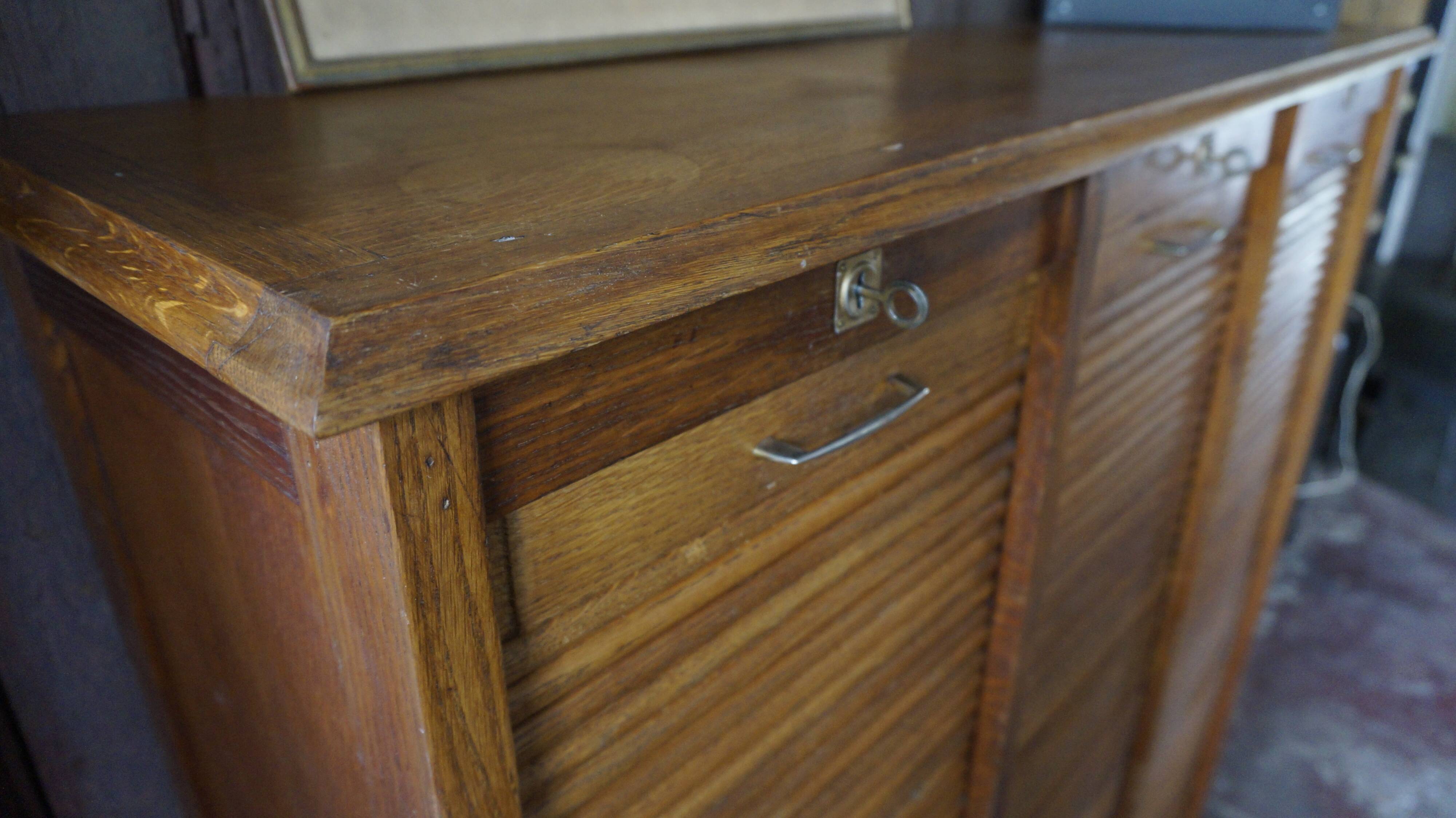 Wooden curtain binder