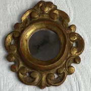 Miroir en bois sculpté de style rococo
