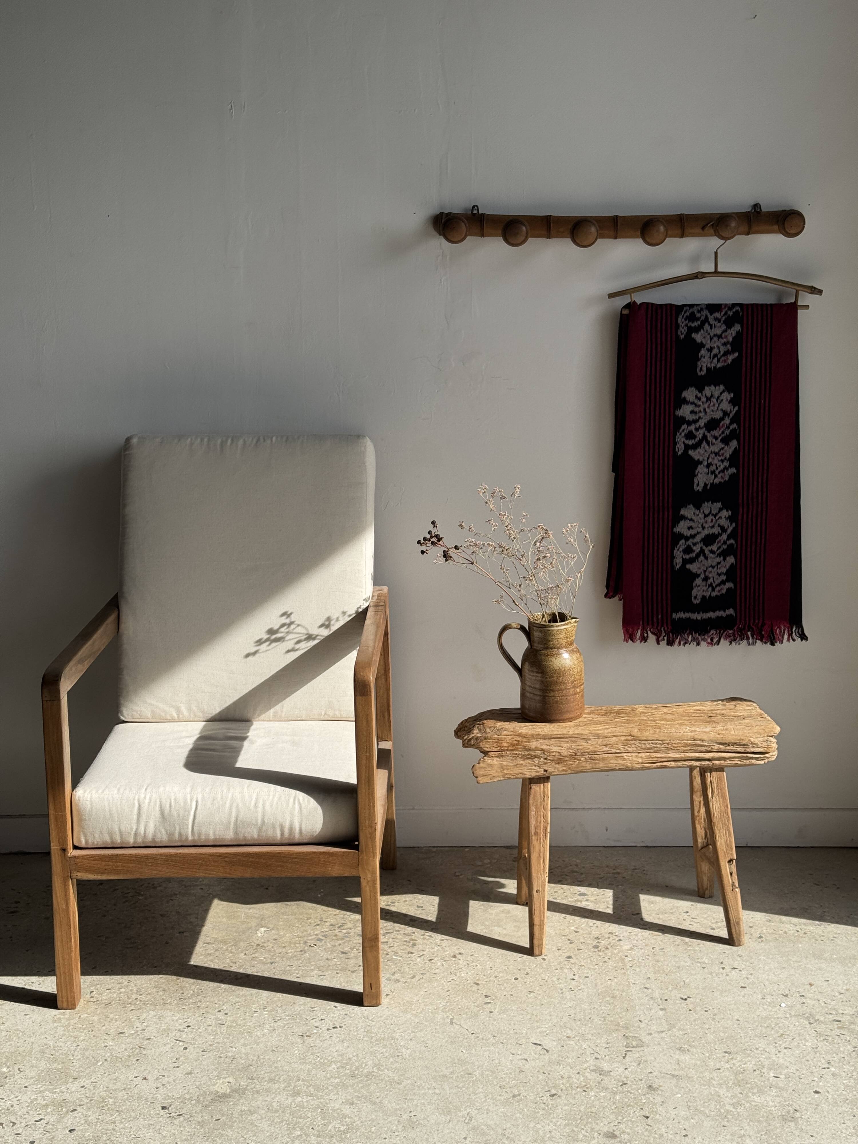 Large vintage wooden coat rack with 6 bamboo effect hooks L79