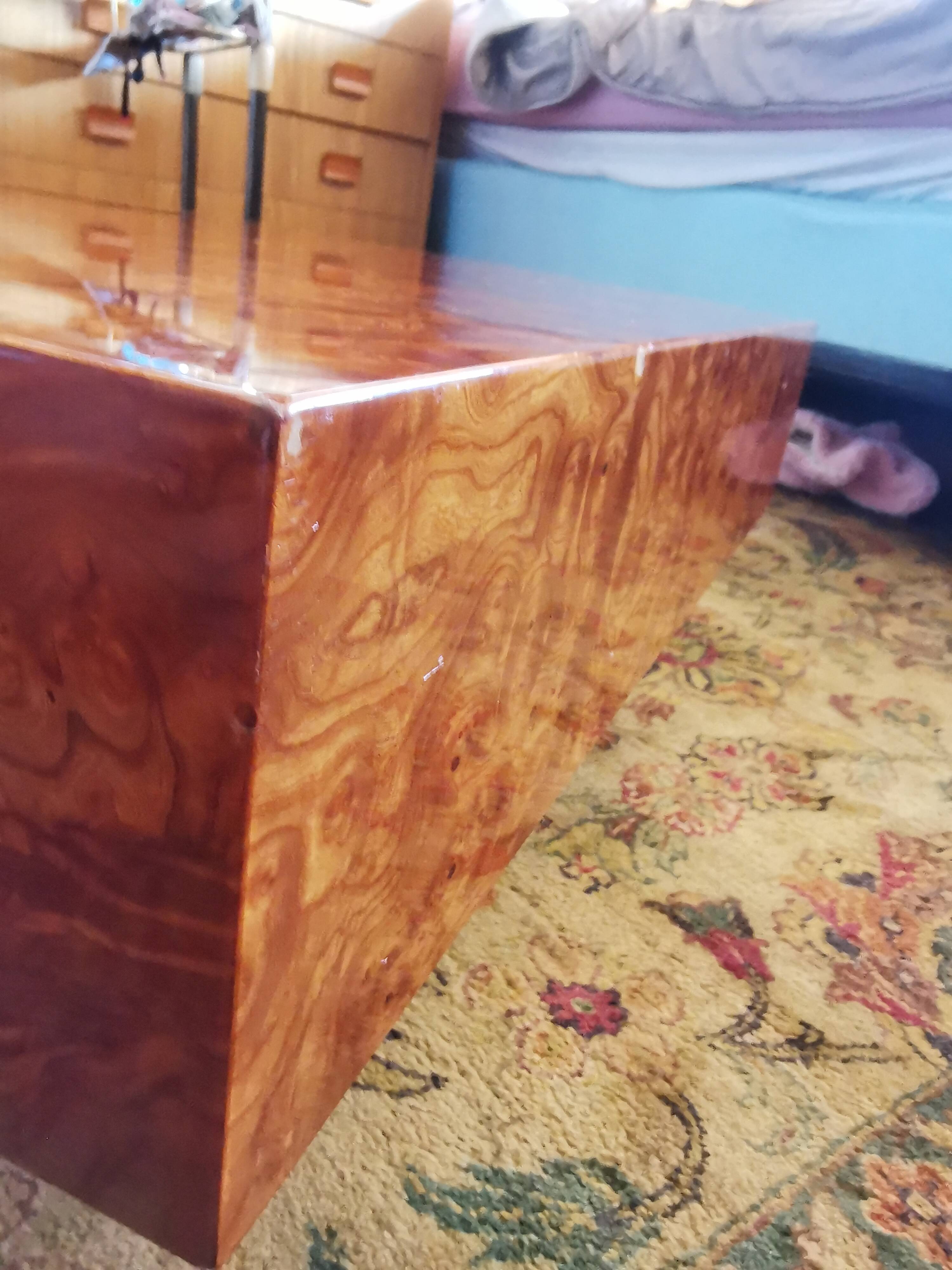 Gold magnifying glass coffee table 70