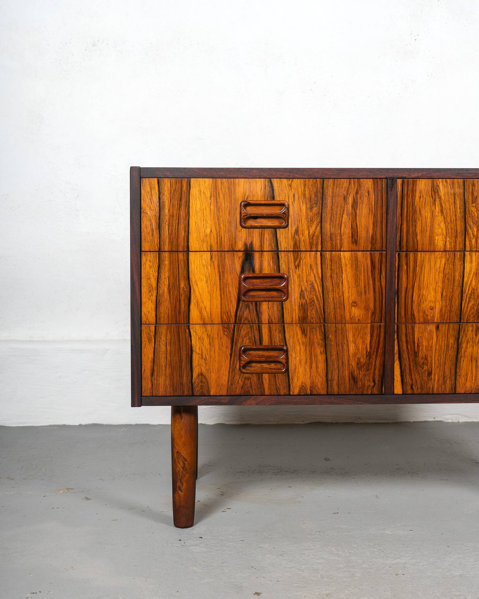 Commode danoise du milieu du siècle en bois de rose