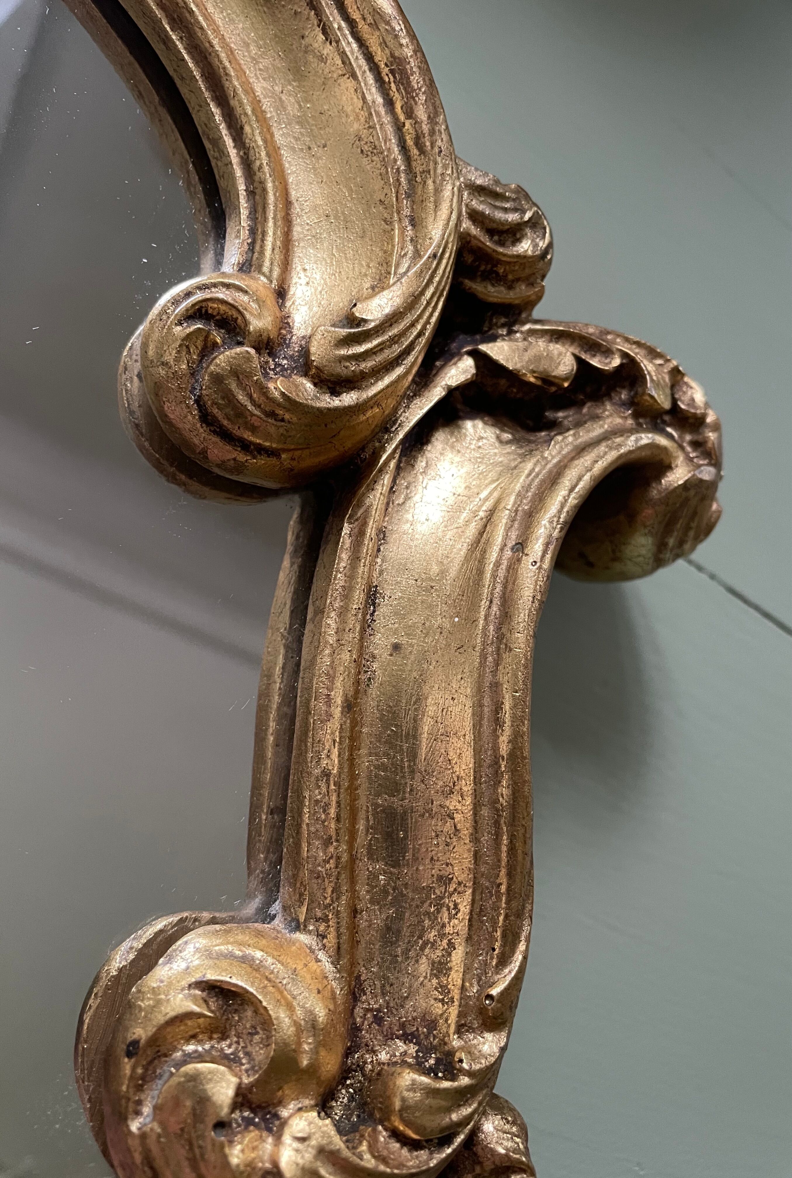 Golden resin shell mirror  46x75cm