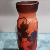 Vase en pâte de verre dégagé à l'acide