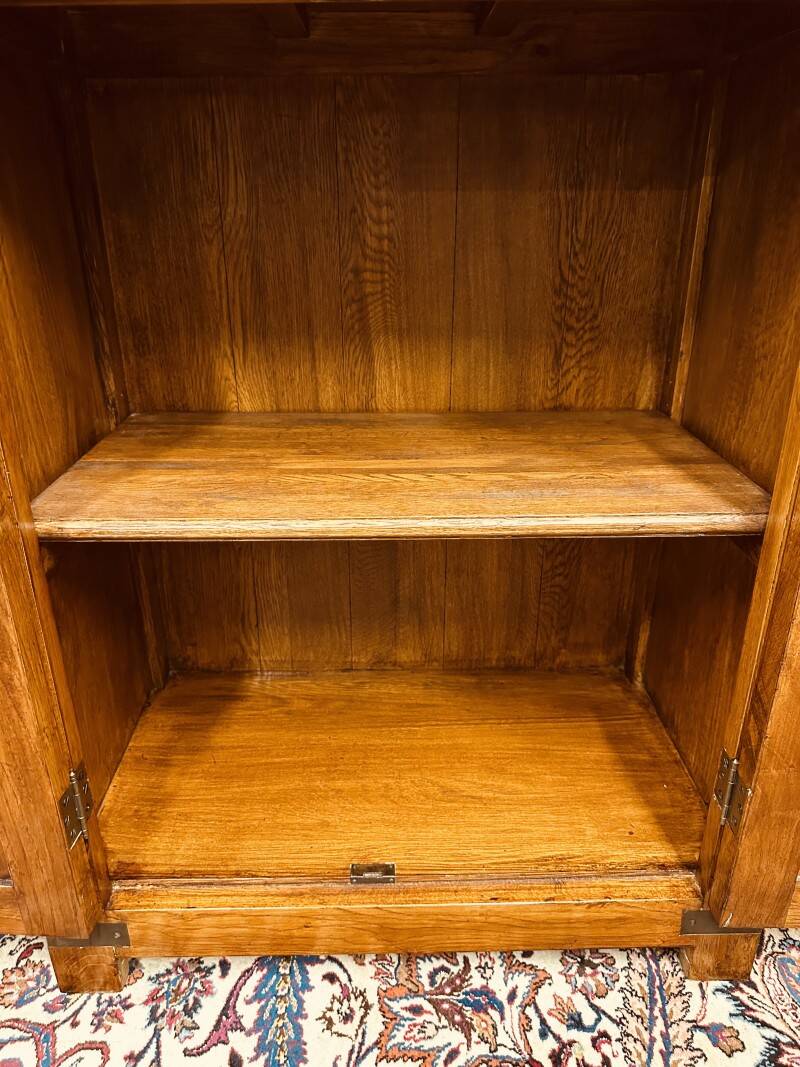 Classic English Eichholtz Bookcase
