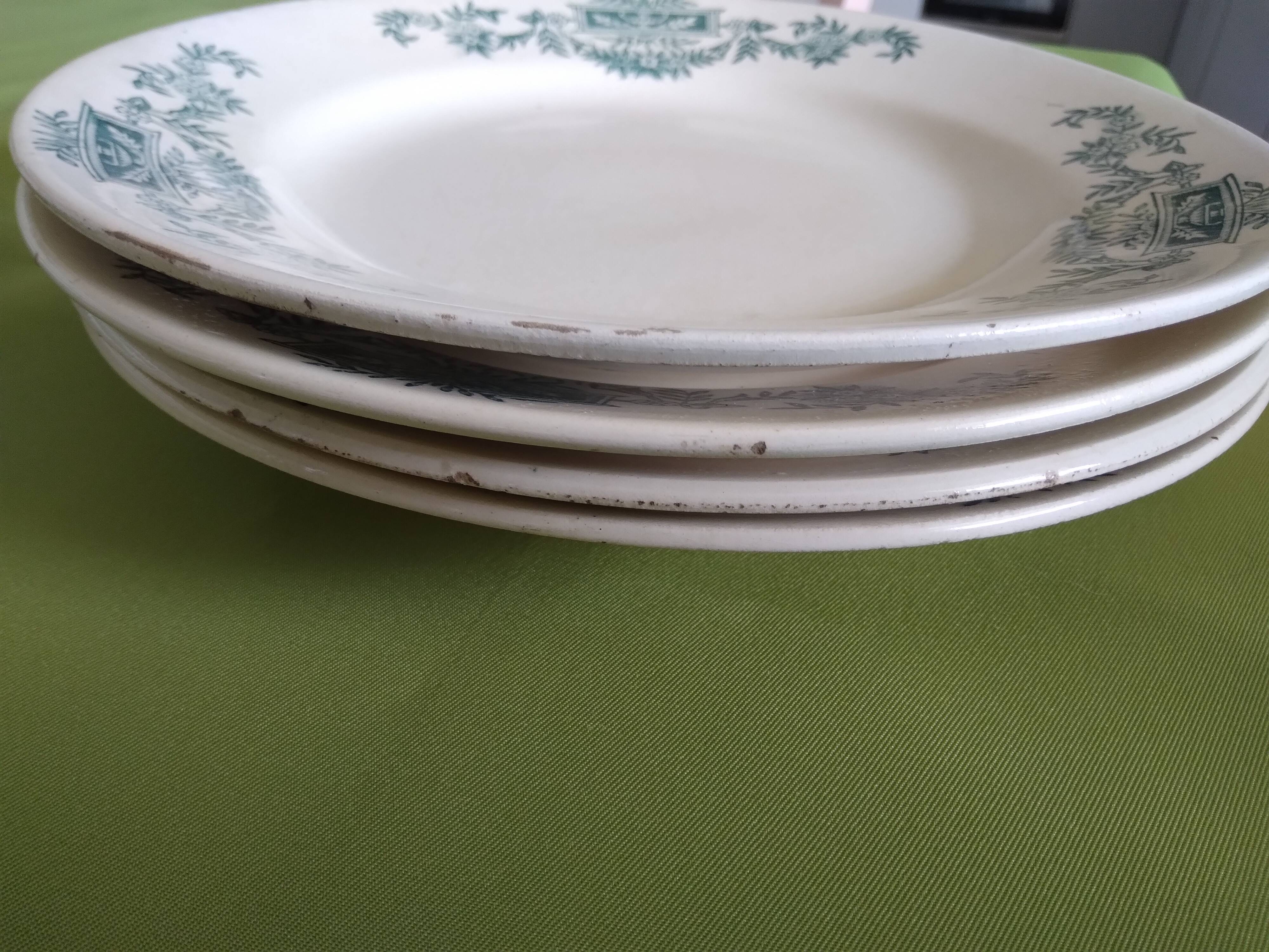 Flat plates Lutèce Longchamp