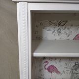 WARDROBE WITH WALLPAPER