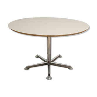 Round Casus table by Toine van den Heuvel for Artifort / lande, 2005